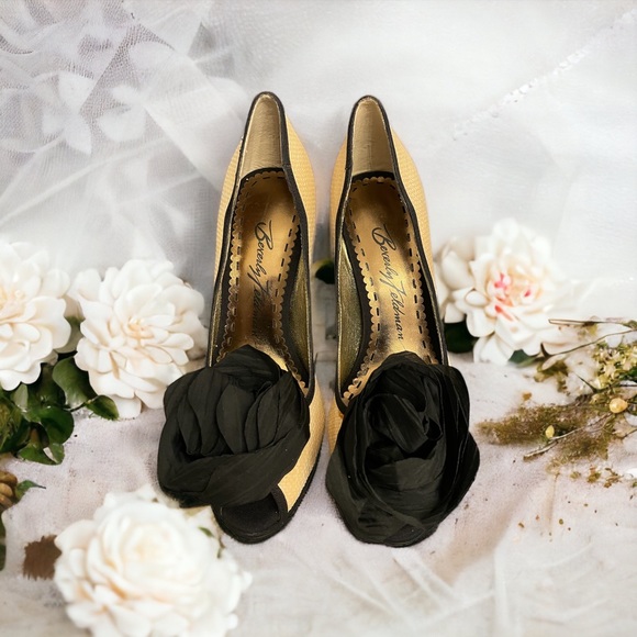 Beverly Feldman Shoes - NWOT Beverly Feldman Gold and Black Heels